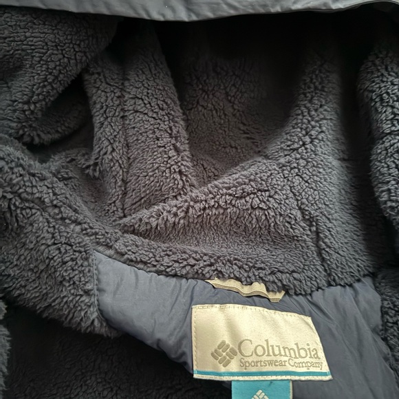 Columbia jacket - Picture 3 of 9